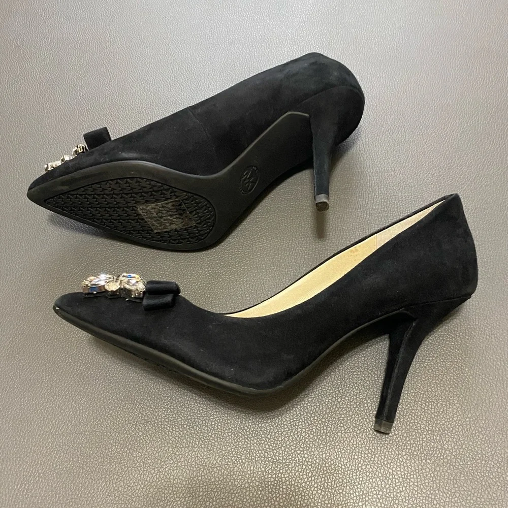 EUC Michael Michael Kors Felicity Suede Pump